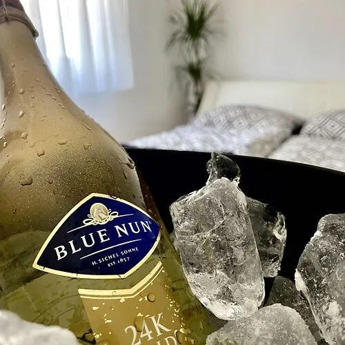 Leander House * Σίοφοκ